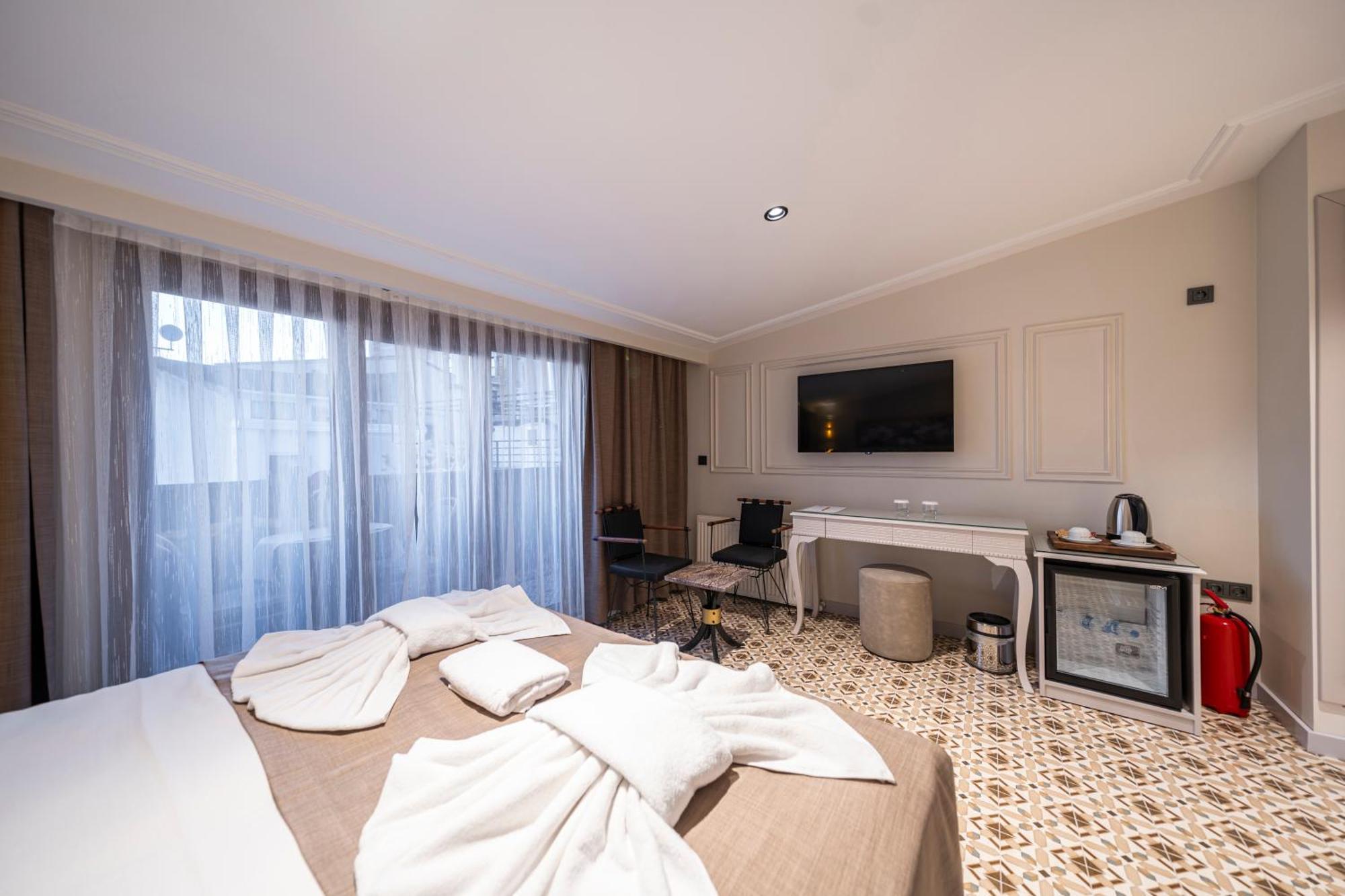 Pera Luna Premium Hotel Стамбул Екстер'єр фото
