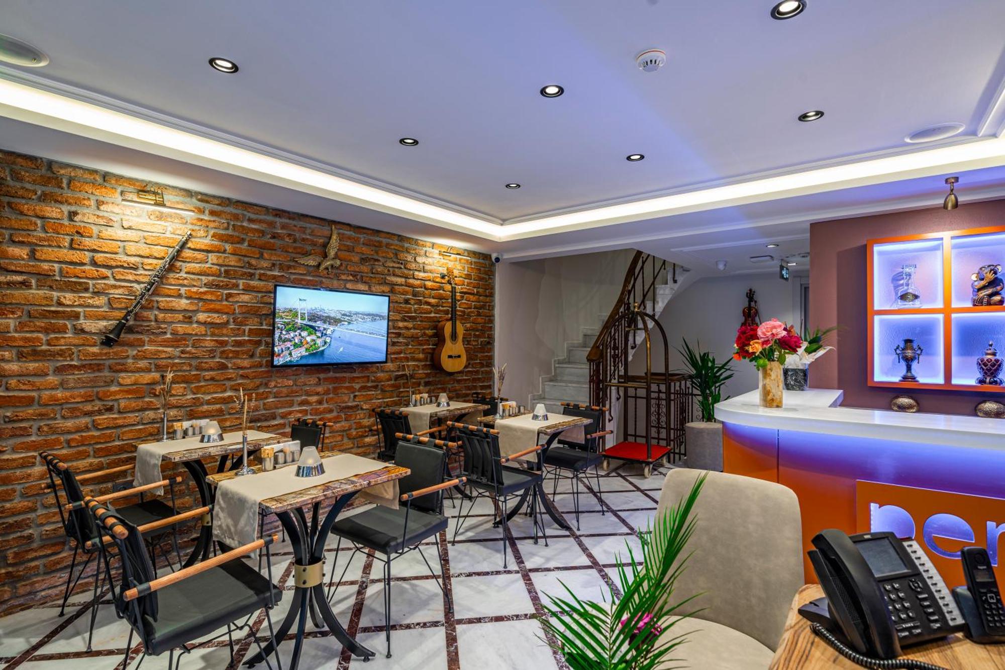 Pera Luna Premium Hotel Стамбул Екстер'єр фото