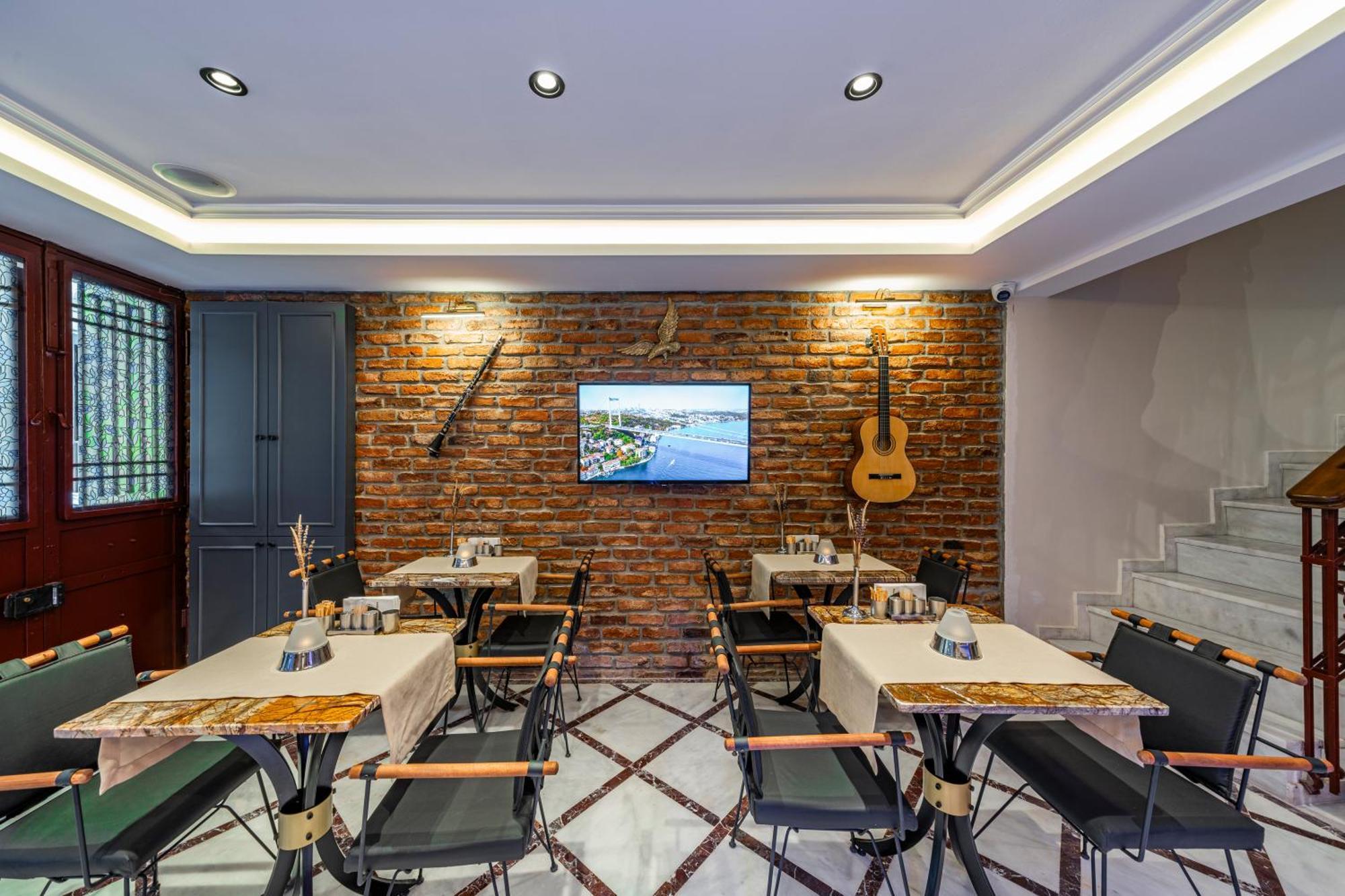 Pera Luna Premium Hotel Стамбул Екстер'єр фото