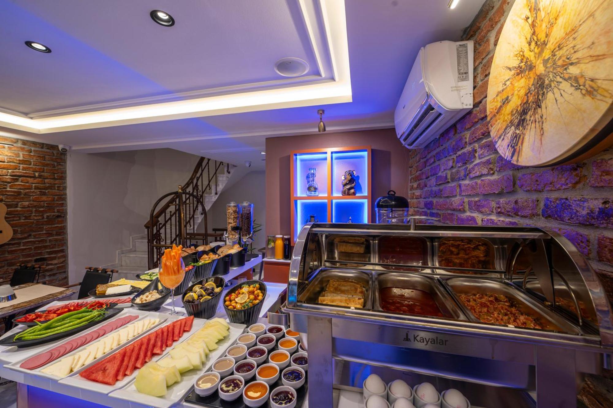 Pera Luna Premium Hotel Стамбул Екстер'єр фото